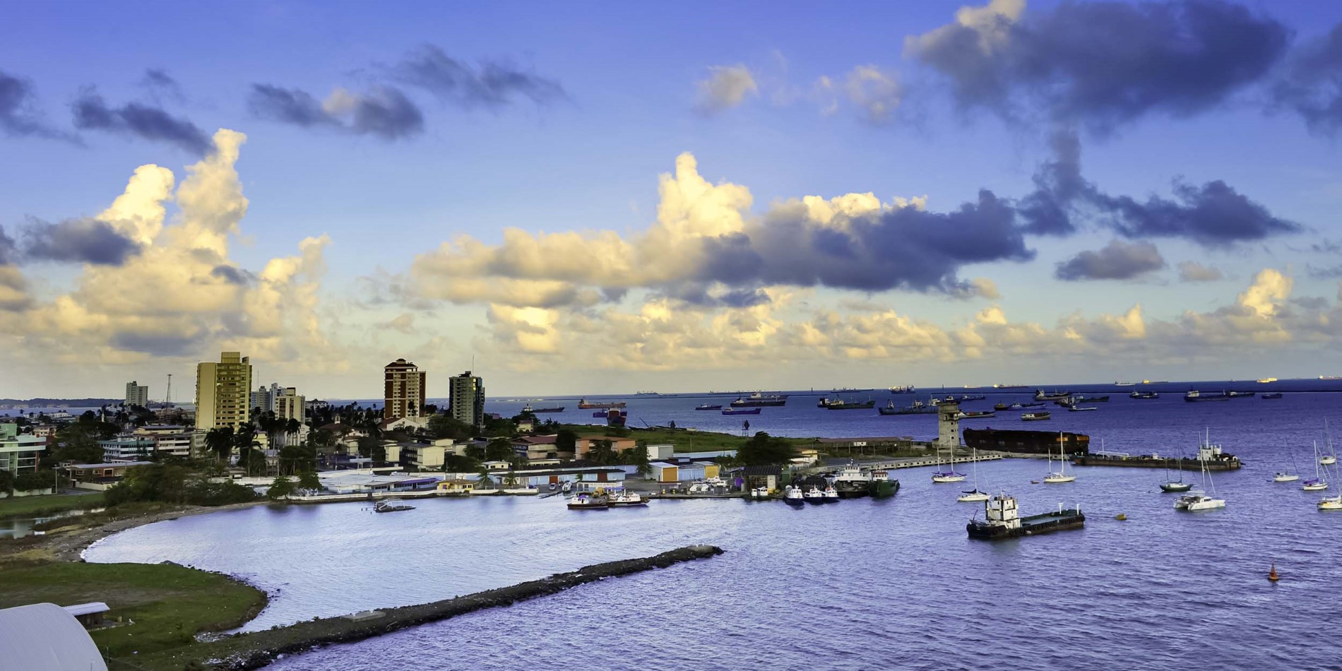 Colón’s colourful waterfront.