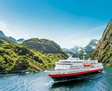 Northern Lights Cruises In Norway Hurtigruten [ 316 x 389 Pixel ]