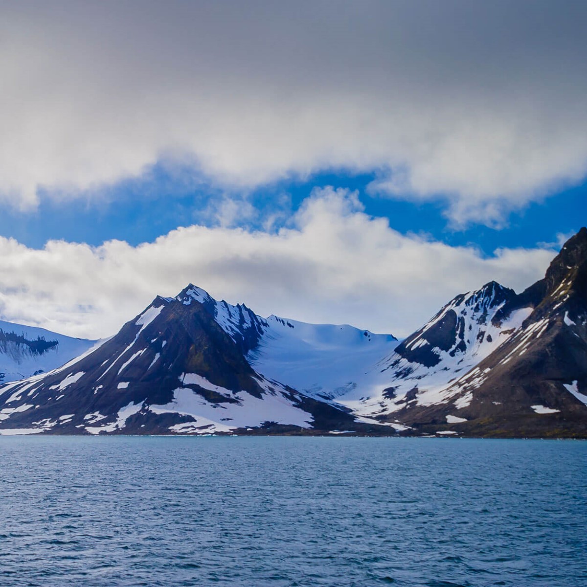 Svalbard cruises: Expedition cruise across the Arctic Sea  Norway to Spitsbergen  Hurtigruten UK